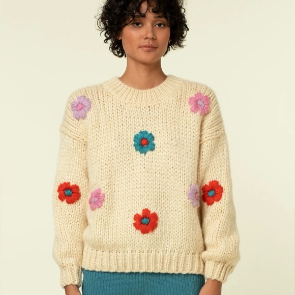 FRNCH Paris fuzzy sweater - Picture 2 of 5